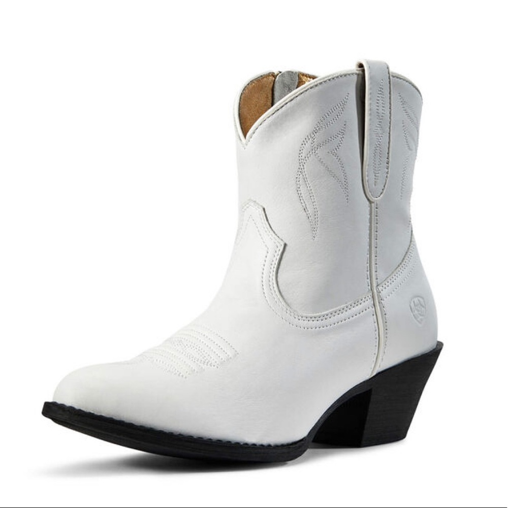Ariat white Darlin Western Boot genuine leather like new